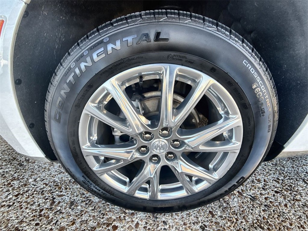 Certified 2022 Buick Enclave Essence w/ Experience Buick Package image 32