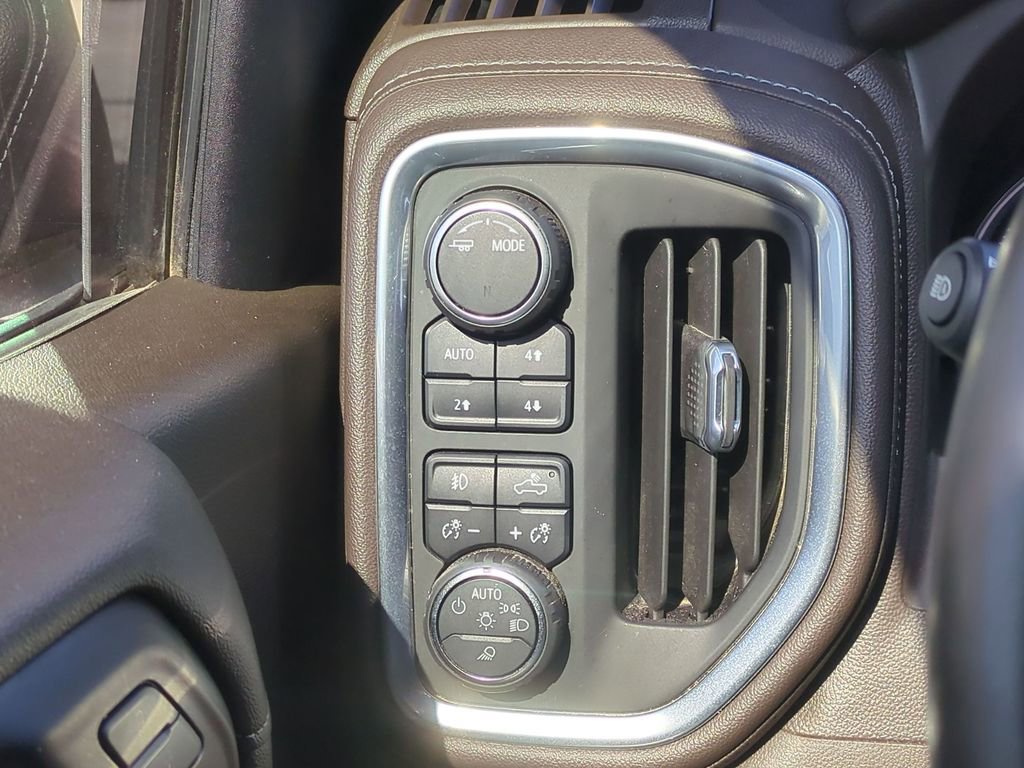 Used 2022 Chevrolet Silverado 1500 LTZ w/ LTZ Premium Package image 25