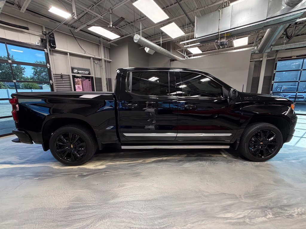 Used 2024 Chevrolet Silverado 1500 High Country AWD/4WD image 38