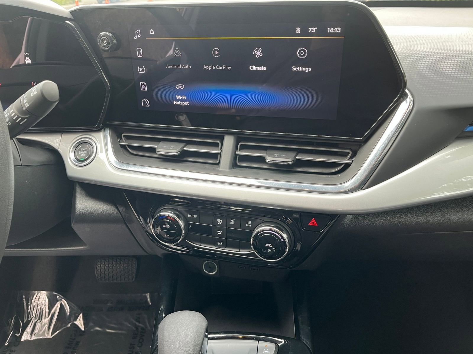 Used 2025 Chevrolet Trax LT image 18