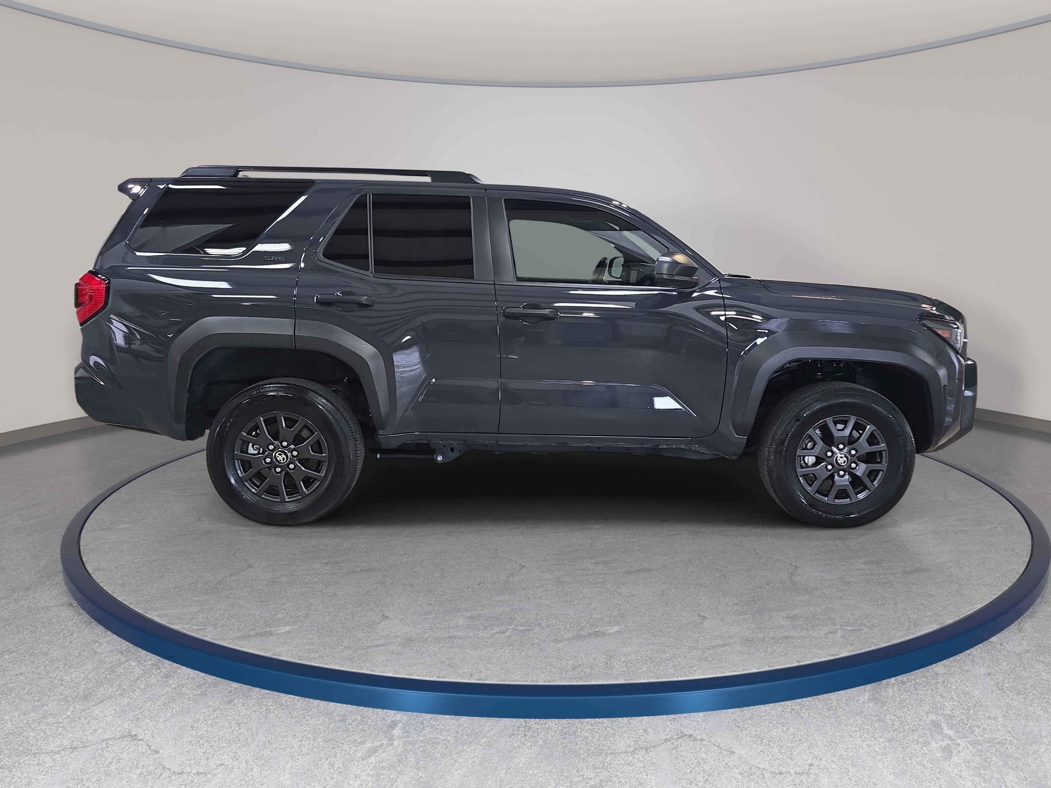 Used 2025 Toyota 4Runner SR5 AWD/4WD image 5