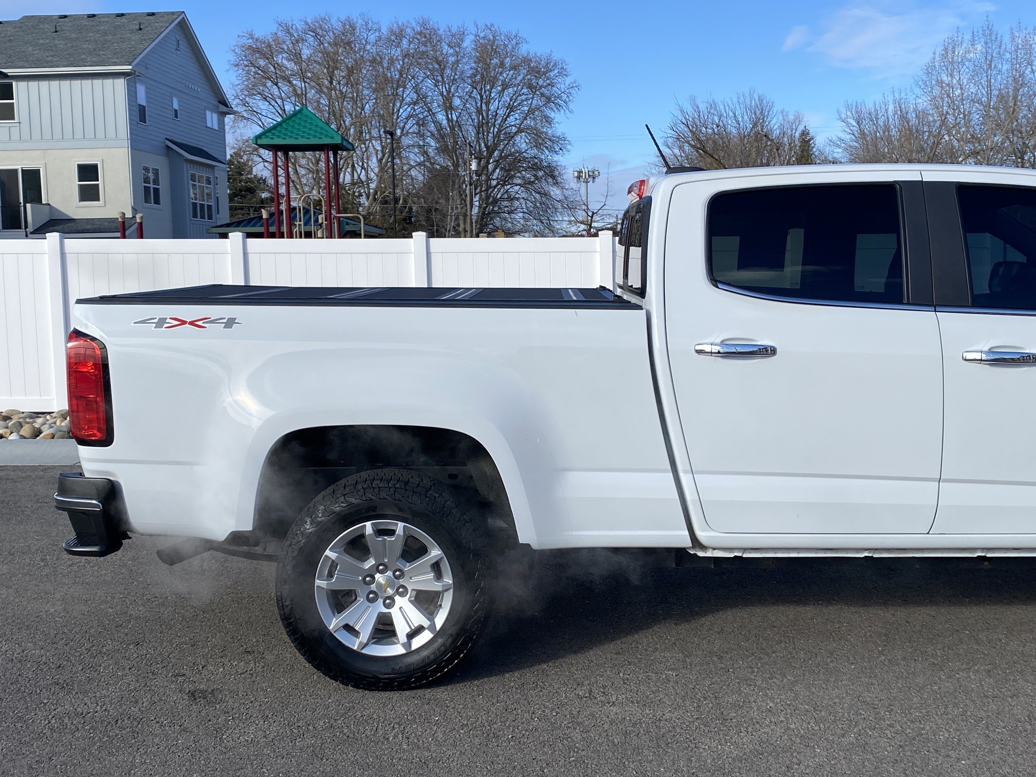 Used 2022 Chevrolet Colorado LT w/ Safety Package image 6