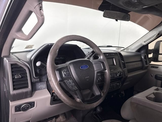 Used 2017 Ford F250 XL w/ Power Equipment Group AWD/4WD image 18
