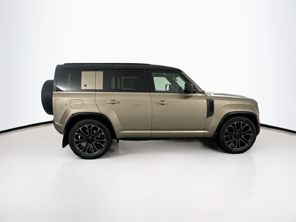 New 2026 Land Rover Defender 110 OCTA AWD/4WD image 4