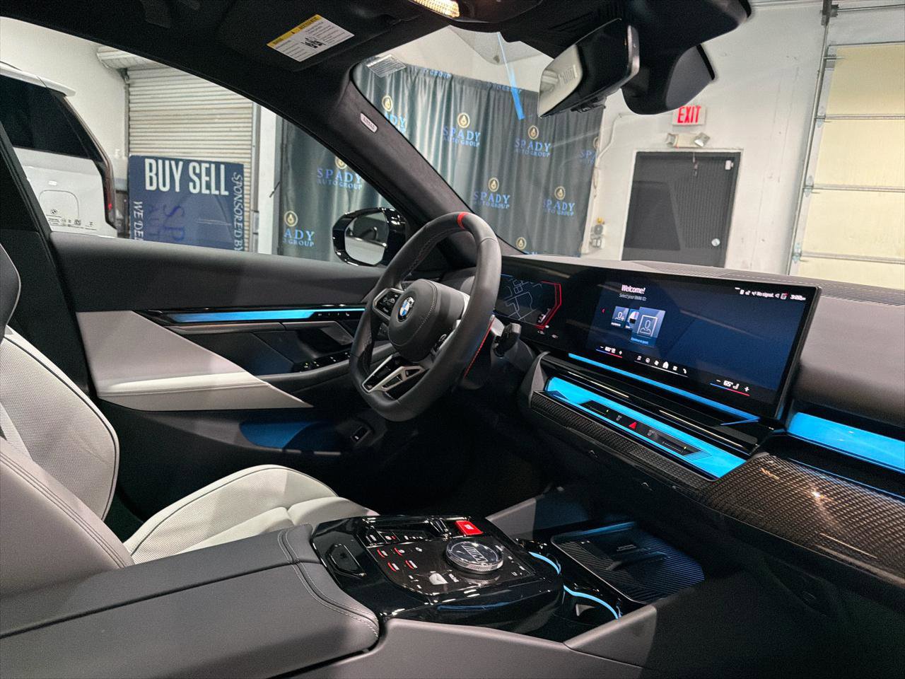 Used 2026 BMW M5 Touring image 37