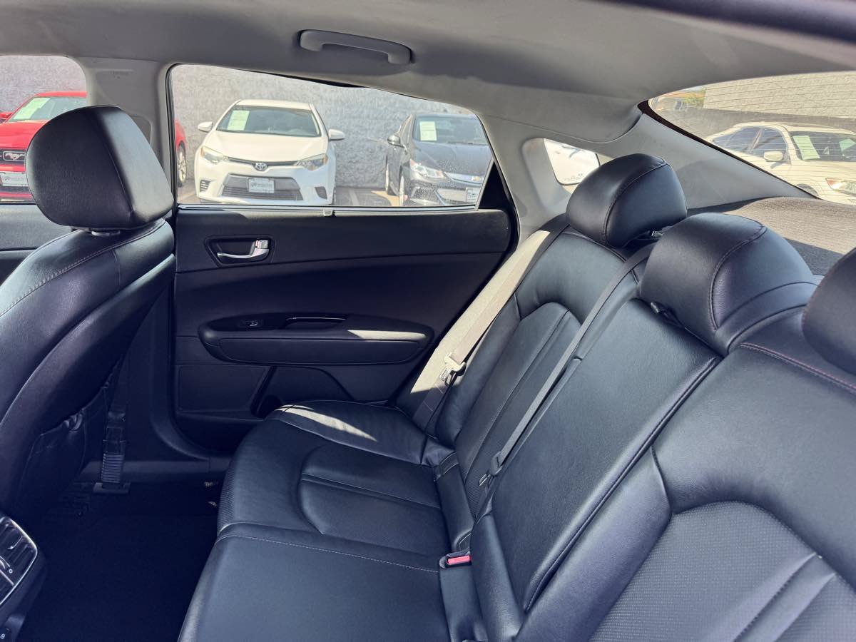 Used 2017 Kia Optima SX FWD image 26