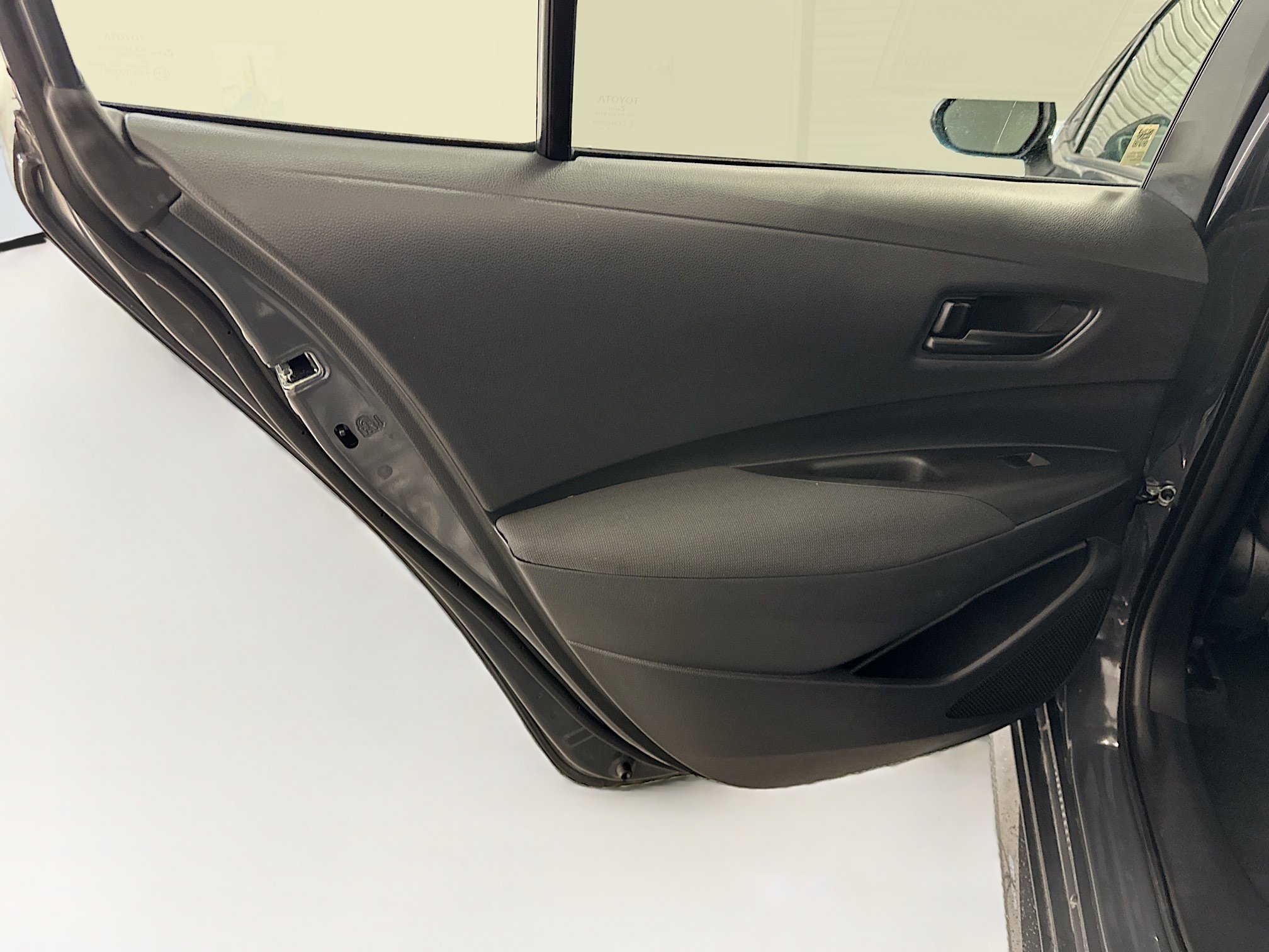Used 2026 Toyota Corolla LE FWD image 27