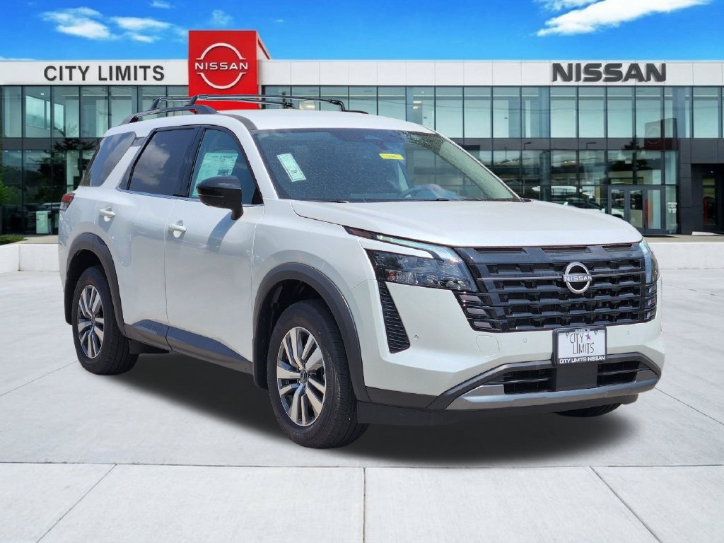 New 2026 Nissan Pathfinder SL AWD/4WD image 3