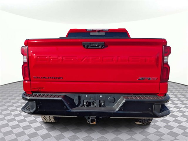 Used 2024 Chevrolet Silverado 1500 ZR2 image 3