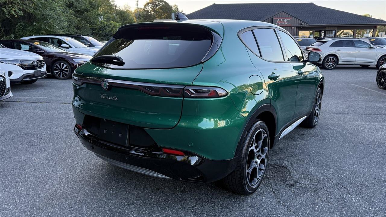 Used 2024 Alfa Romeo Tonale Ti w/ Active Assist Package AWD/4WD image 17