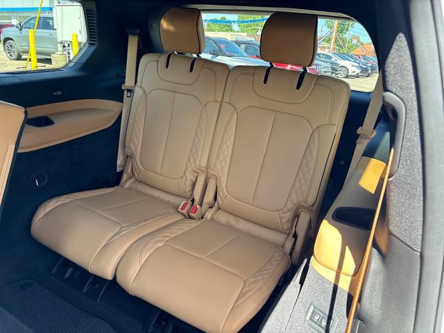 Used 2024 Jeep Grand Cherokee L Summit AWD/4WD image 23