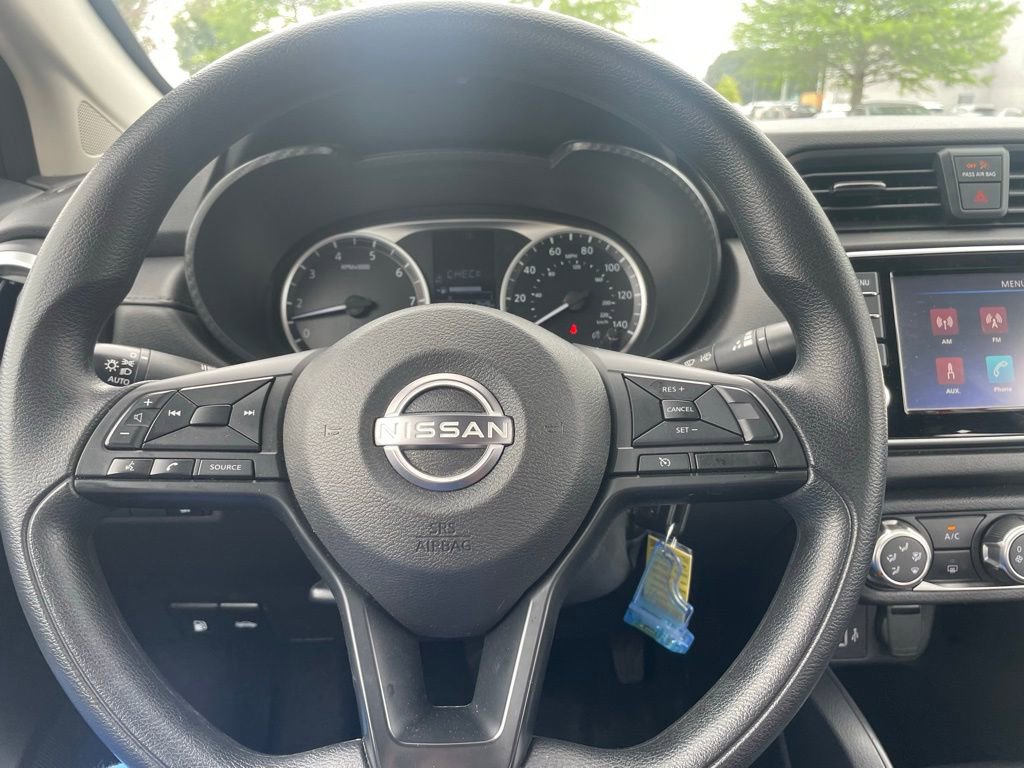 Used 2025 Nissan Versa S FWD image 12