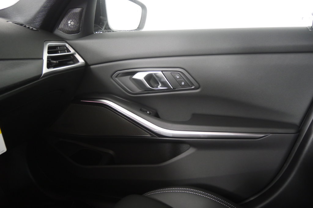 New 2026 BMW 330i Sedan w/ Premium Package RWD image 22