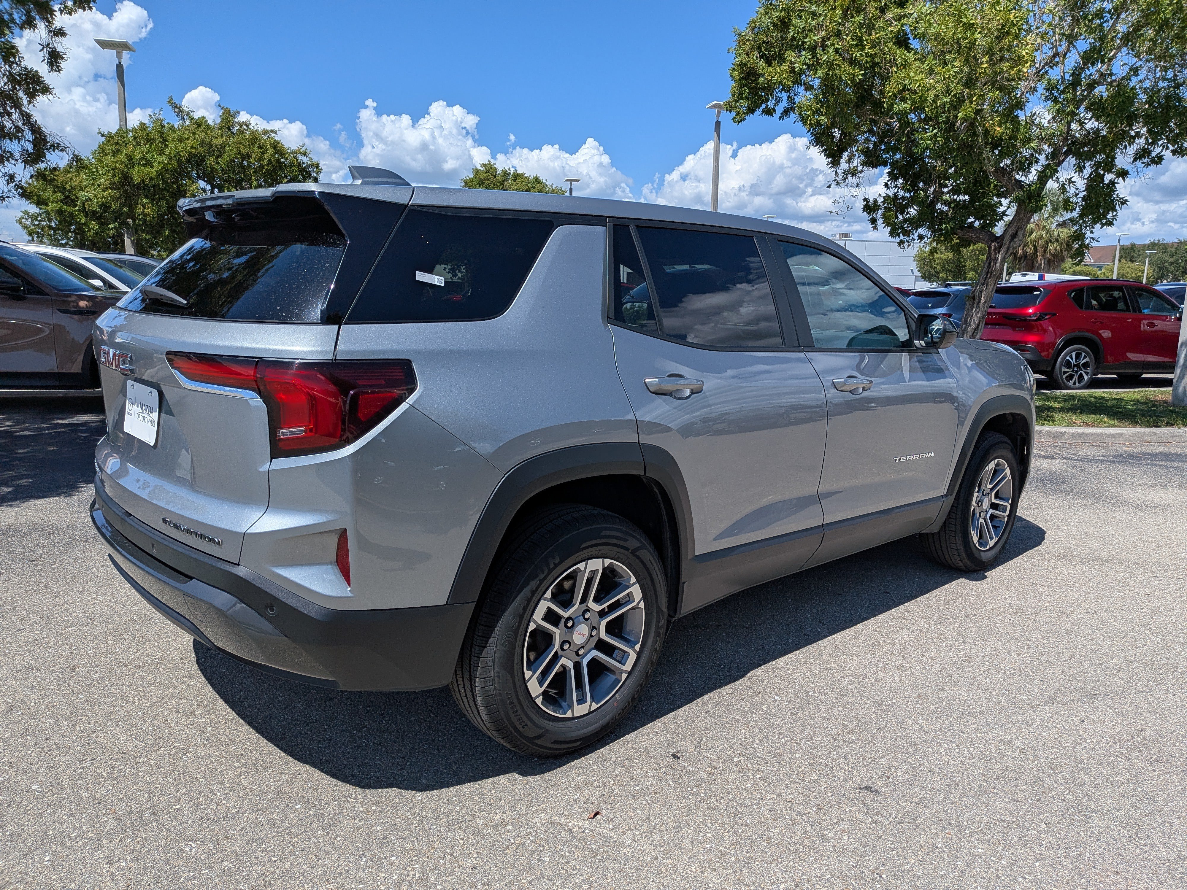 Used 2025 GMC Terrain Elevation FWD image 4
