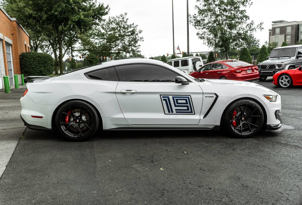 Used 2017 Ford Mustang Shelby GT350 w/ Electronics Package RWD image 3