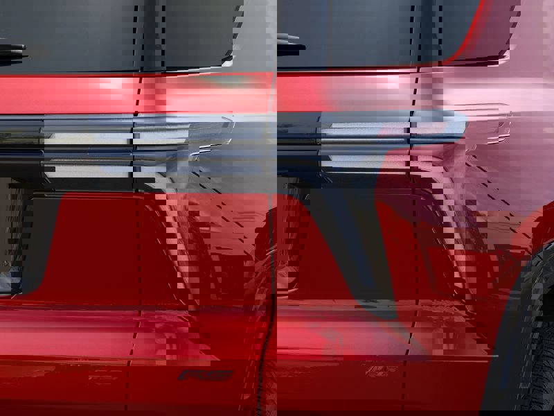 New 2026 Chevrolet Traverse RS image 11