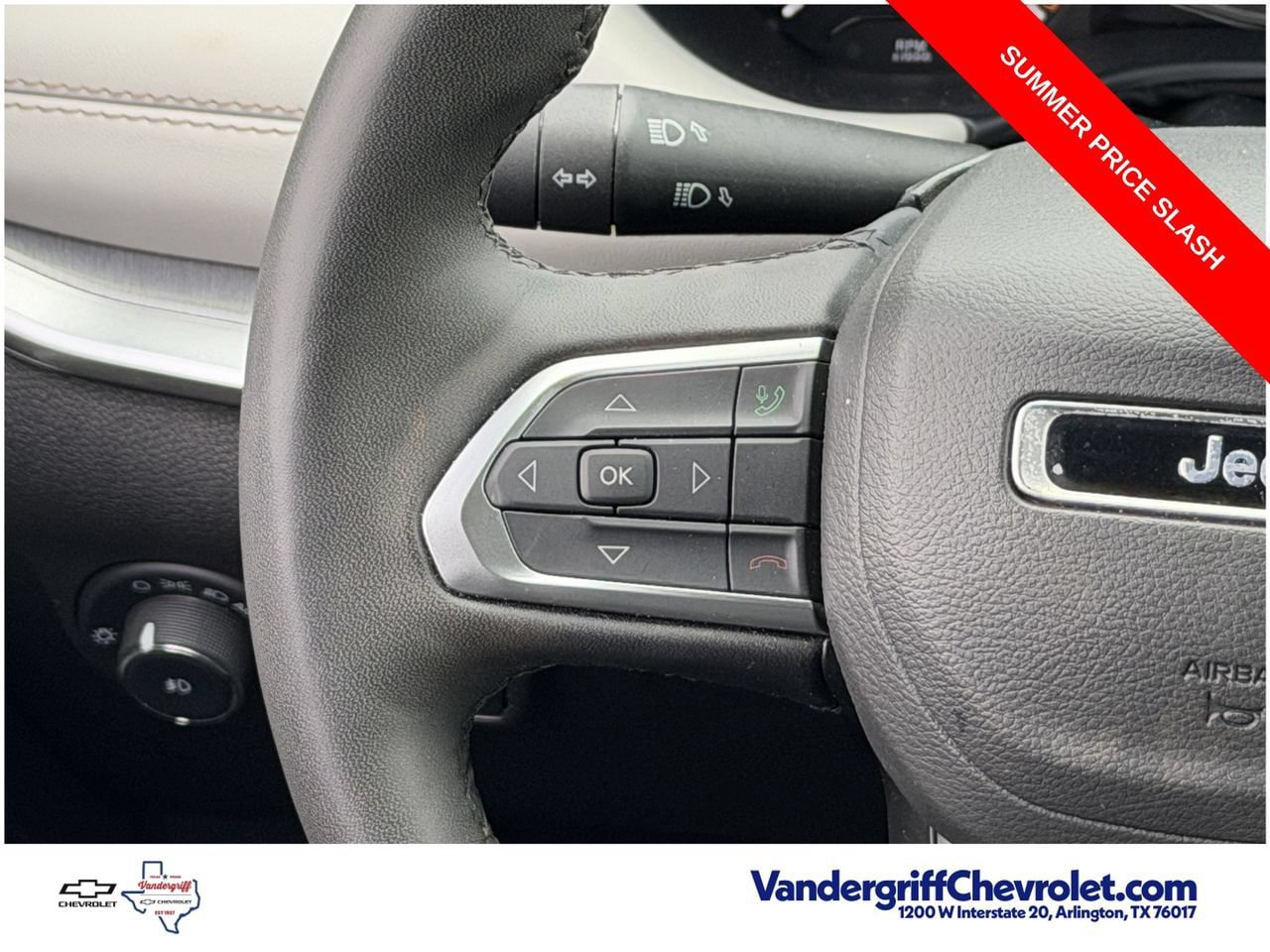 Used 2025 Jeep Compass Limited AWD/4WD image 13
