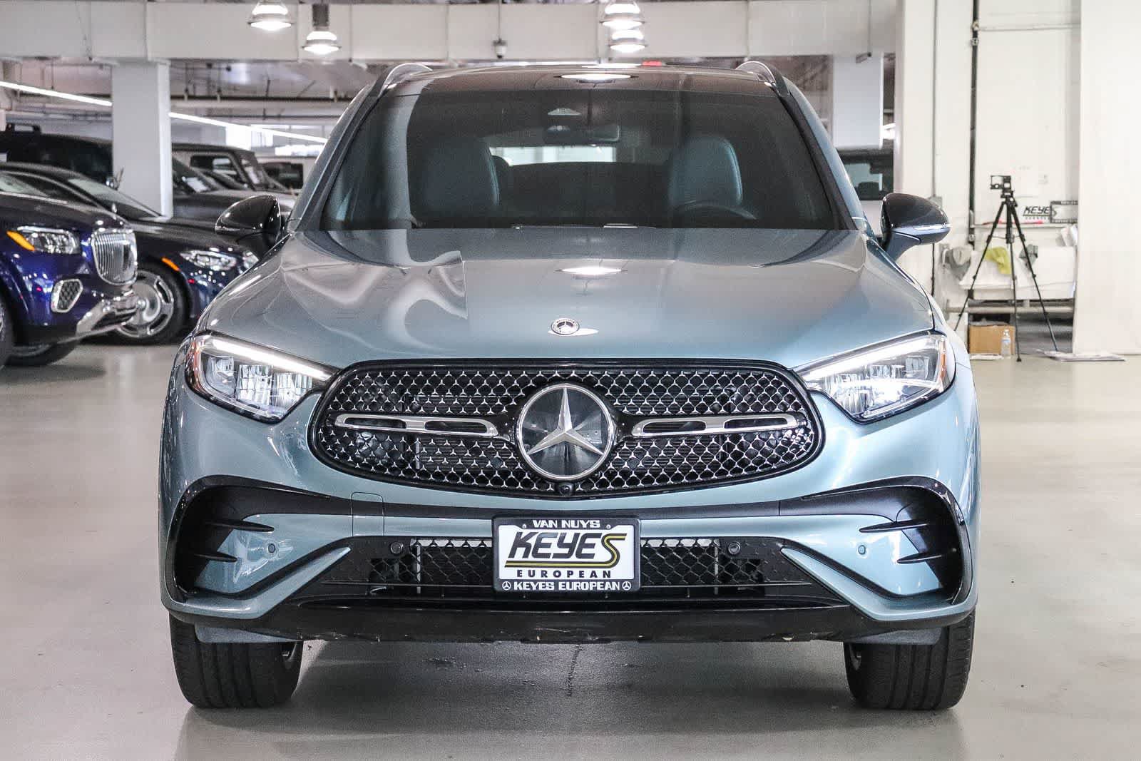 Used 2025 Mercedes-Benz GLC 300 4MATIC image 6