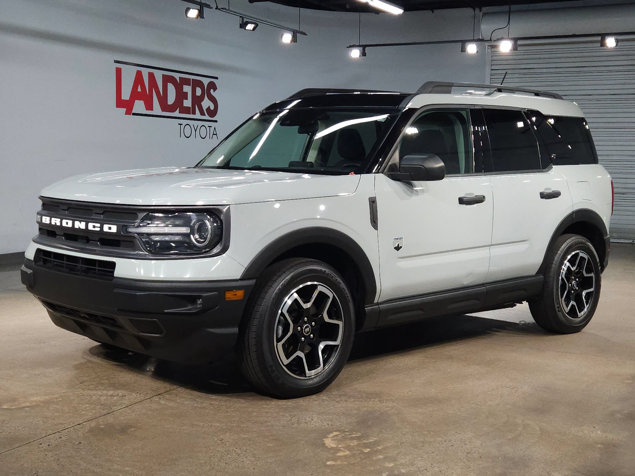 Used 2021 Ford Bronco Sport Big Bend w/ Big Bend Package AWD/4WD image 3