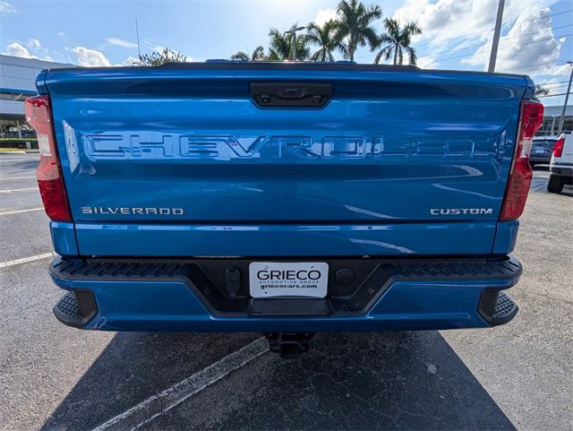Used 2023 Chevrolet Silverado 1500 Custom image 11