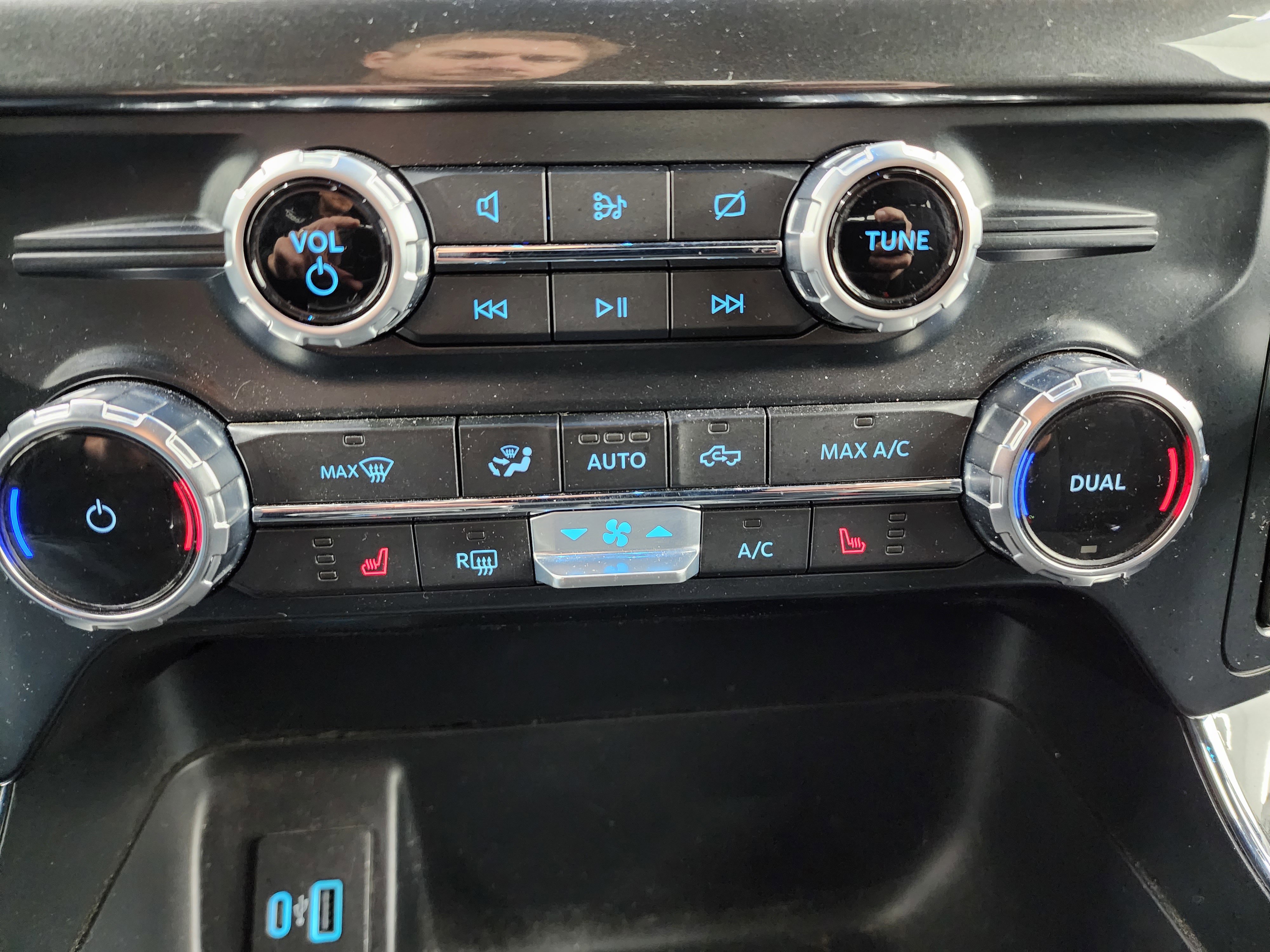 Used 2022 Ford F150 XLT w/ Equipment Group 302A High image 54