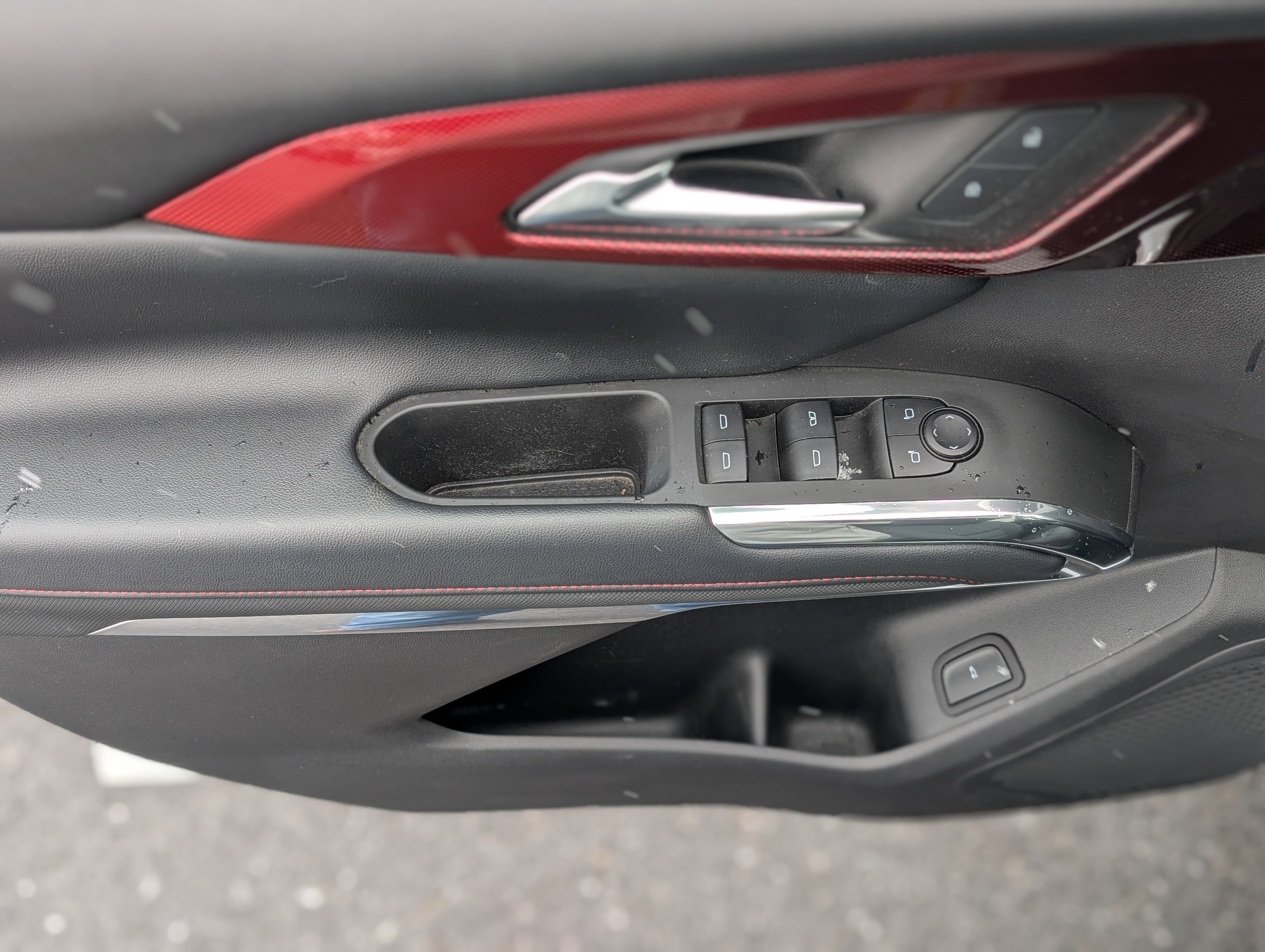 Used 2025 Chevrolet Traverse Z71 image 27