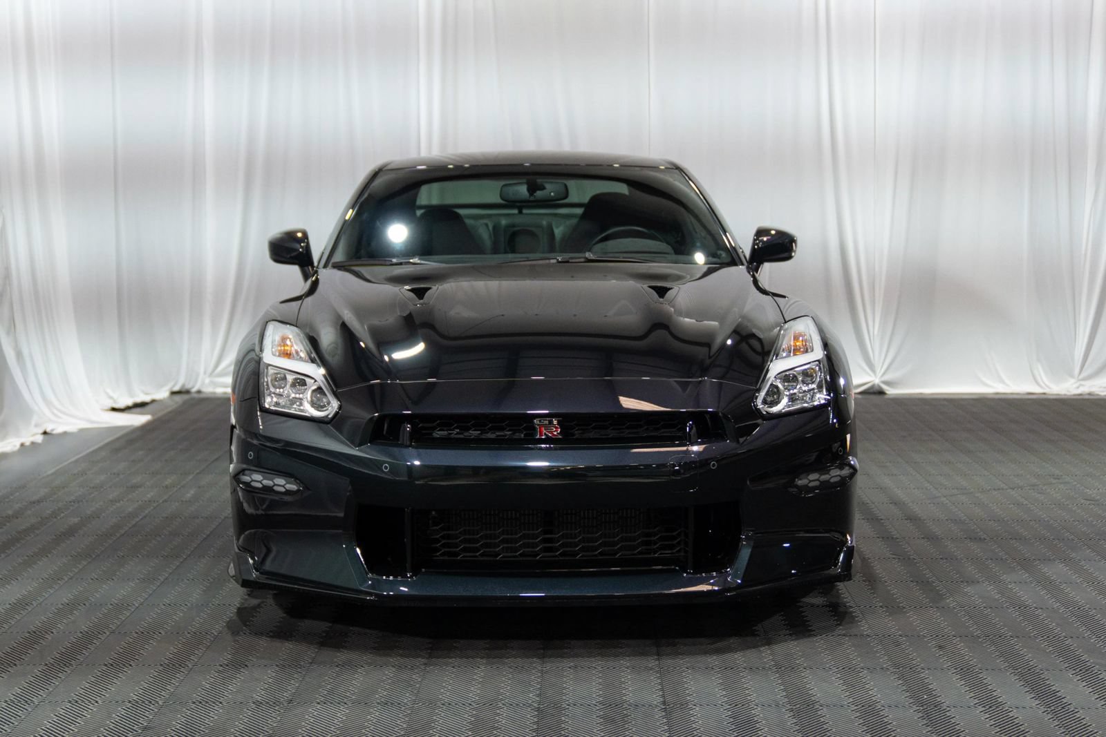Used 2024 Nissan GT-R w/ T-Spec Takumi Edition AWD/4WD image 7