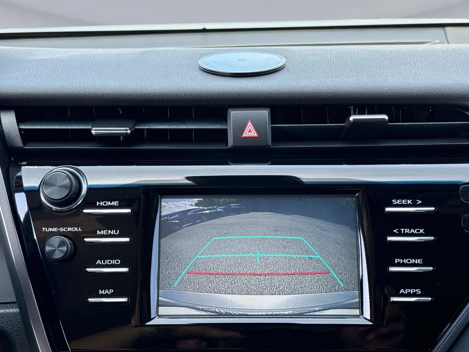 Used 2019 Toyota Camry SE image 22