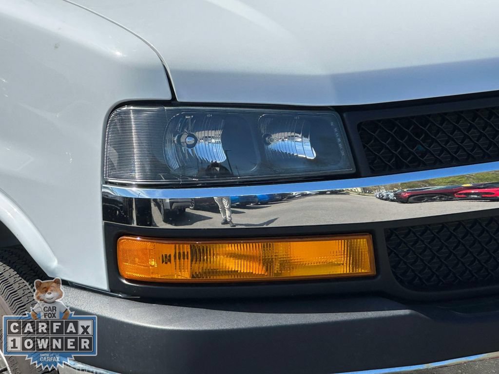 Used 2024 Chevrolet Express 3500 LT w/ LT Preferred Equipment Group RWD image 11