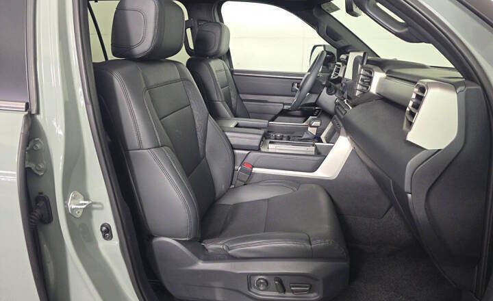 Used 2025 Toyota Sequoia Limited AWD/4WD image 13