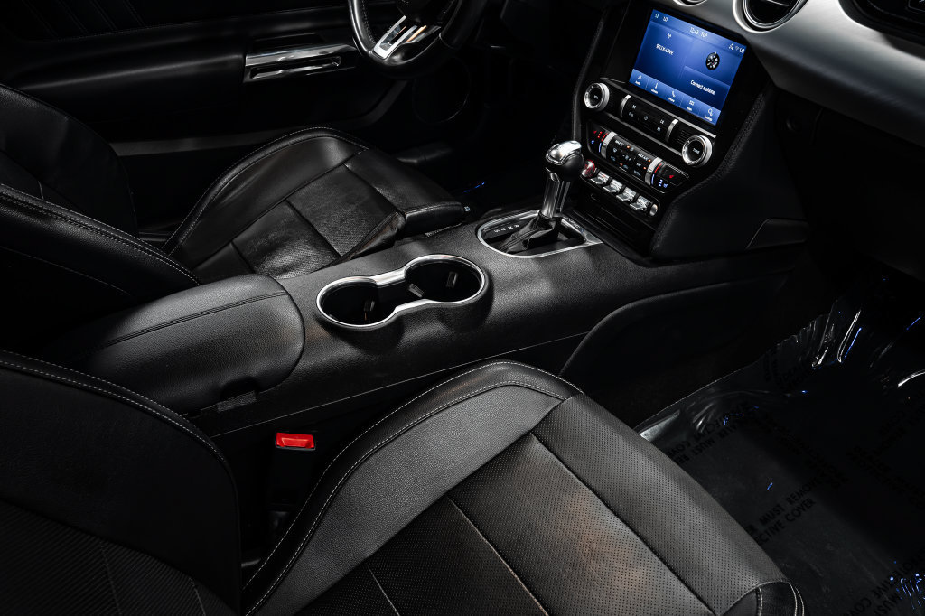 Used 2020 Ford Mustang Premium RWD image 27