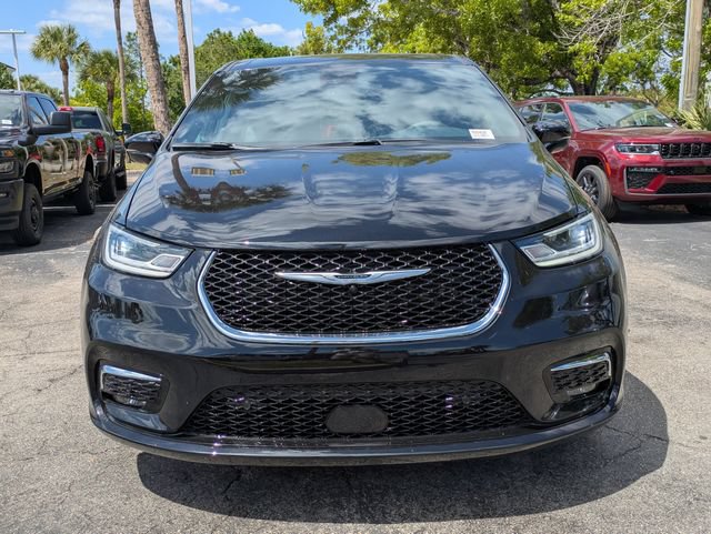 New 2026 Chrysler Pacifica Select FWD image 7
