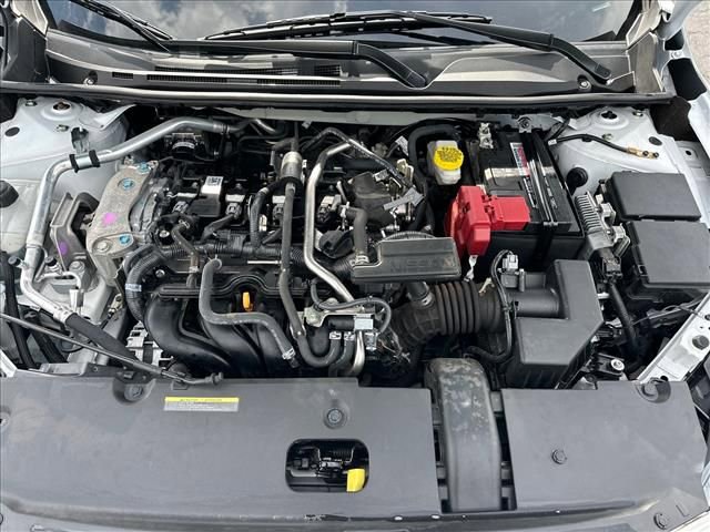 Used 2025 Nissan Sentra SR FWD image 32