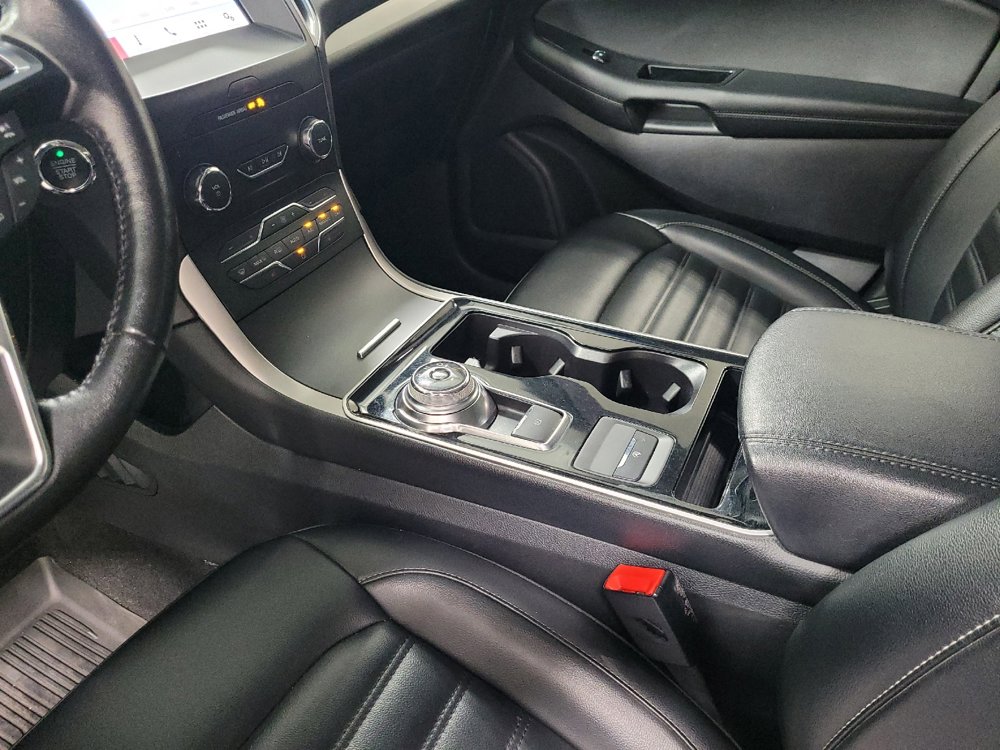 Used 2019 Ford Edge SEL w/ Equipment Group 201A AWD/4WD image 26