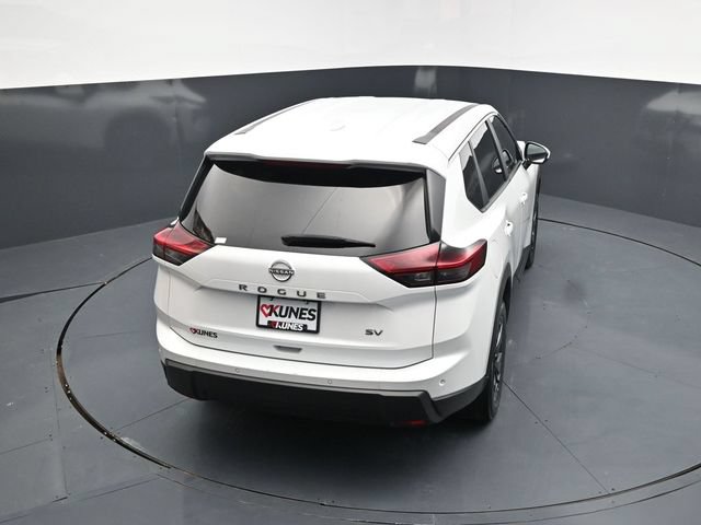 Used 2024 Nissan Rogue SV FWD image 44