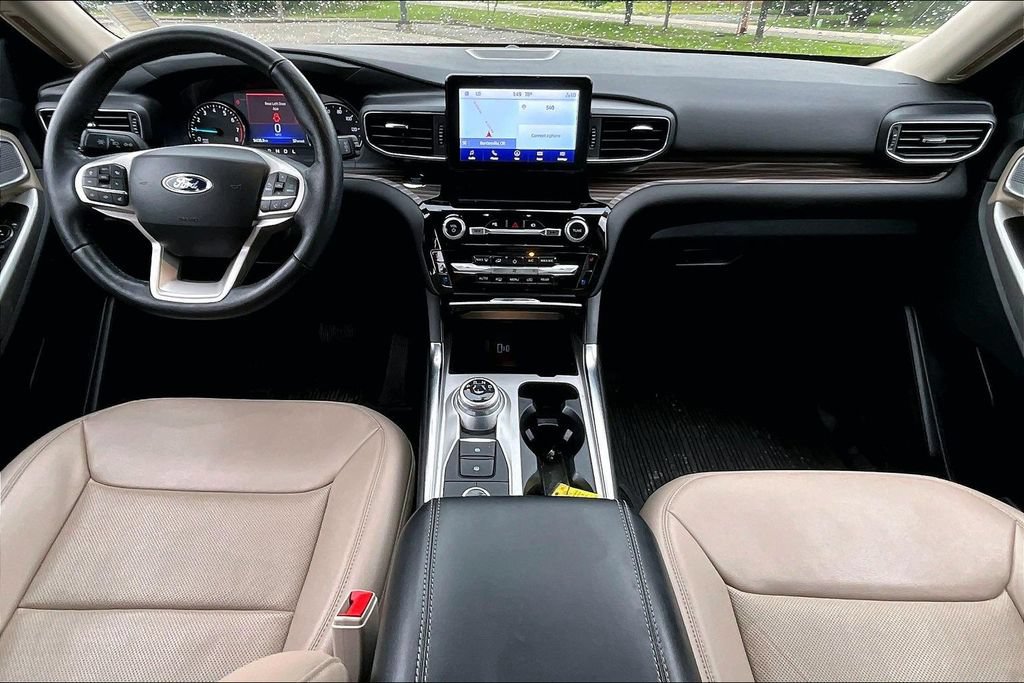 Used 2022 Ford Explorer Limited AWD/4WD image 12
