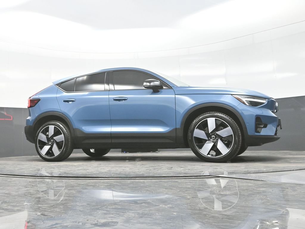 Used 2023 Volvo C40 P8 Recharge Ultimate AWD/4WD image 29