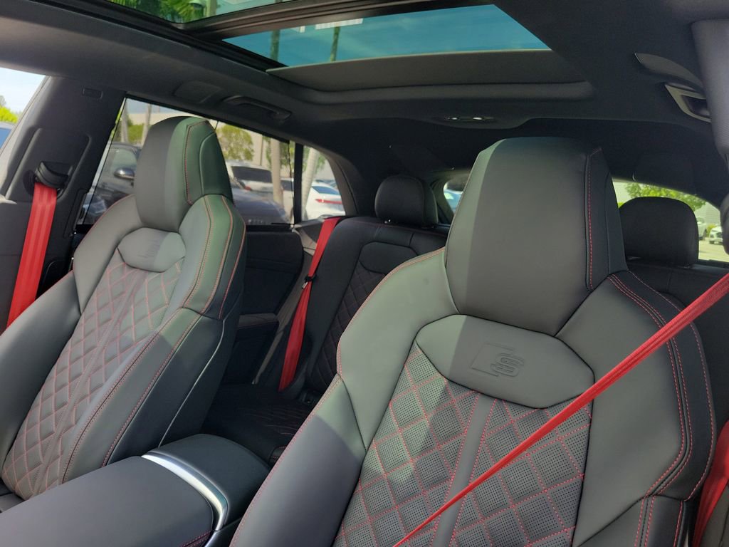 New 2026 Audi Q8 Prestige AWD/4WD image 15