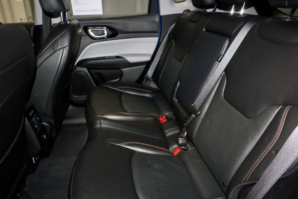 Used 2022 Jeep Compass Limited image 21