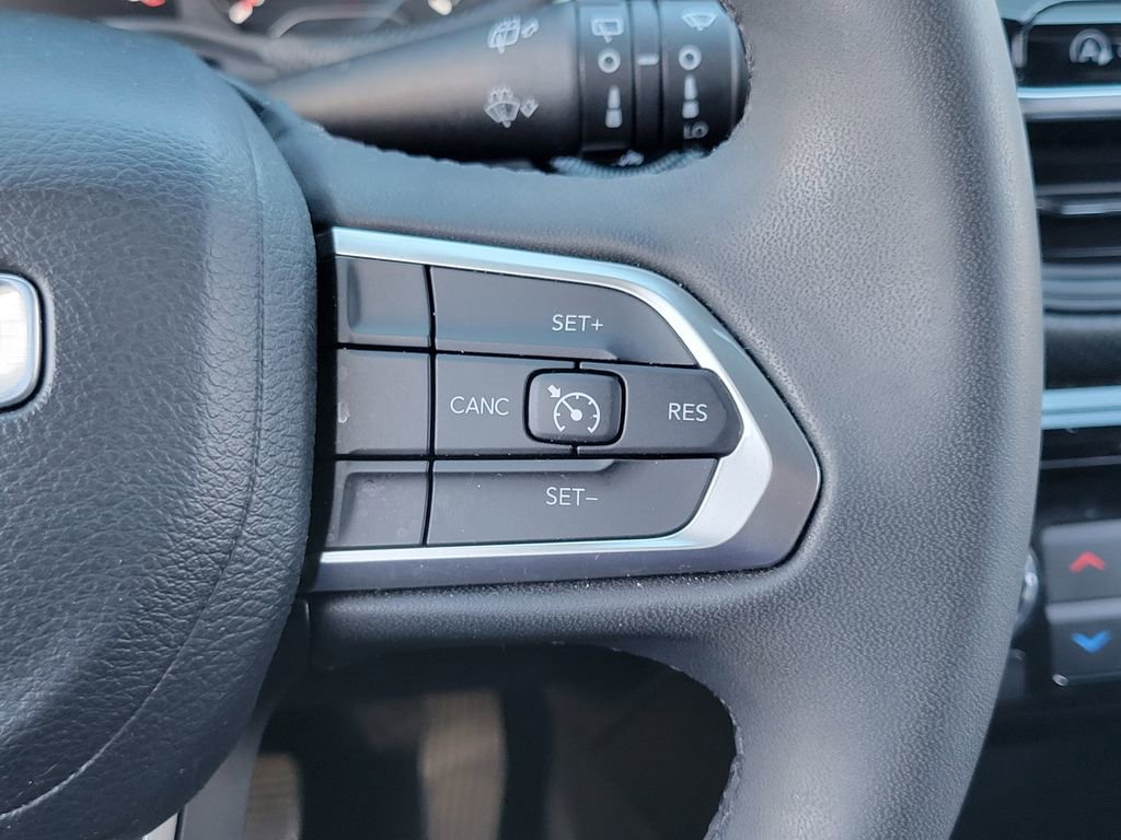 Used 2023 Jeep Compass Altitude image 6