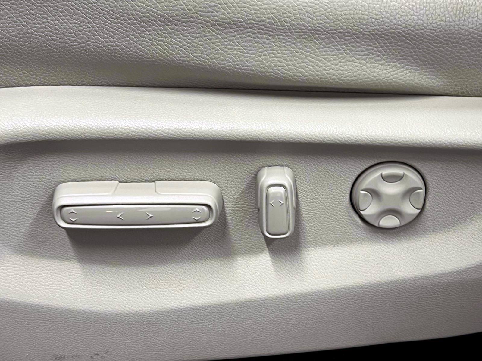 Used 2025 Honda Odyssey EX-L image 19