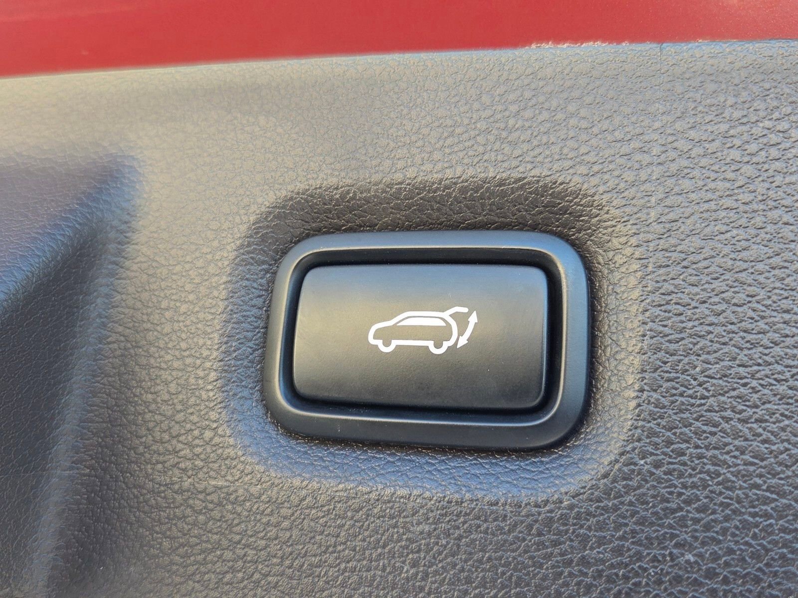 Used 2020 Hyundai Santa Fe SEL image 14