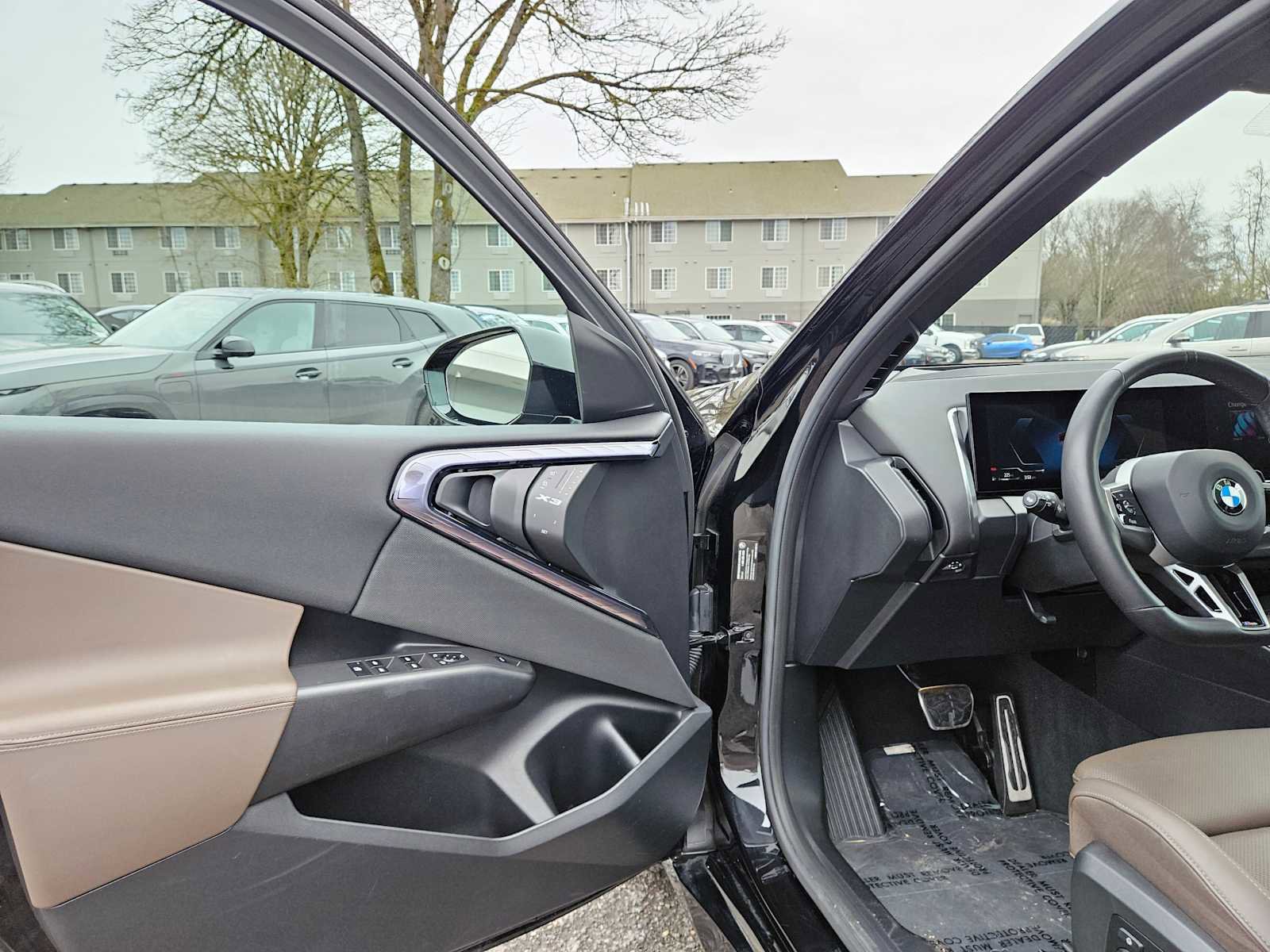 Used 2025 BMW X3 xDrive30i image 23