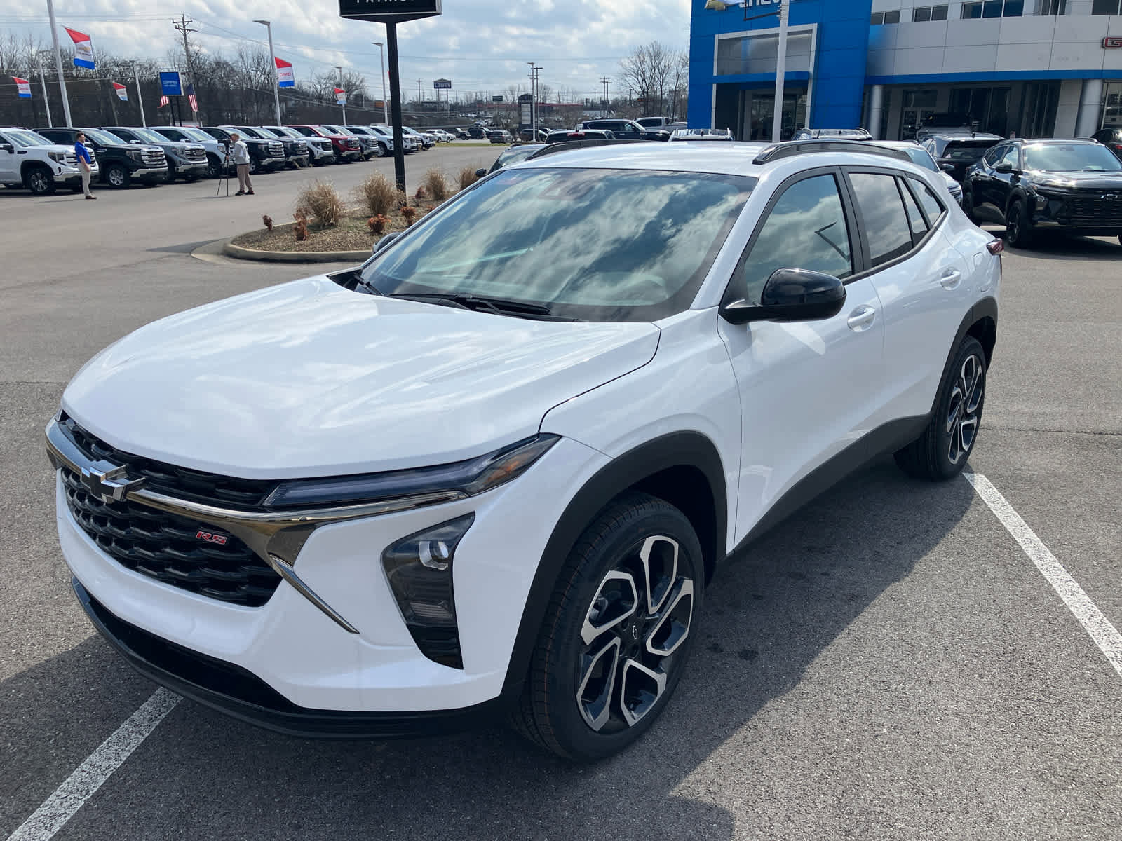 New 2026 Chevrolet Trax RS w/ Driver Confidence Package image 3