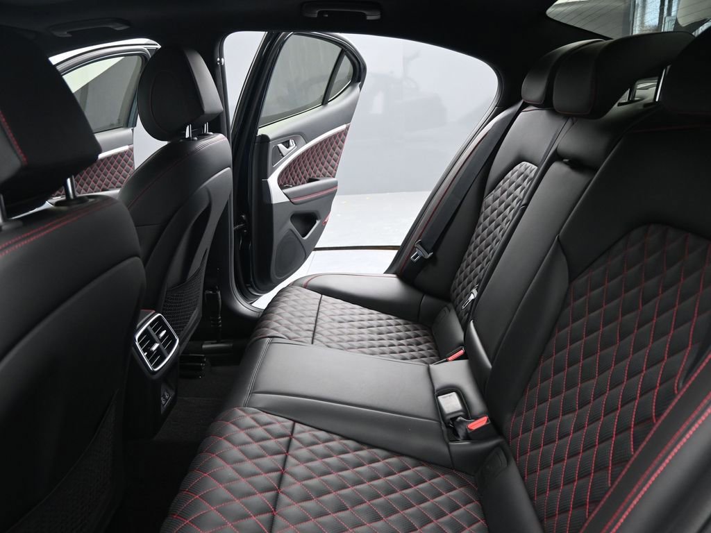 Used 2025 Genesis G70 3.3T Advanced w/ Sport Prestige Package image 14