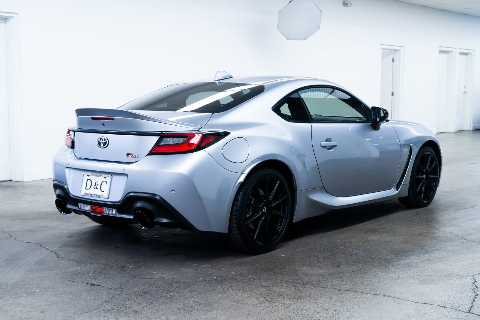 Used 2024 Toyota GR86 Premium RWD image 6