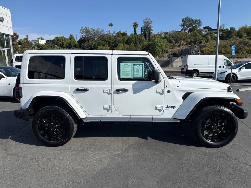 Certified 2025 Jeep Wrangler Unlimited Sahara w/ Safety Group AWD/4WD image 10