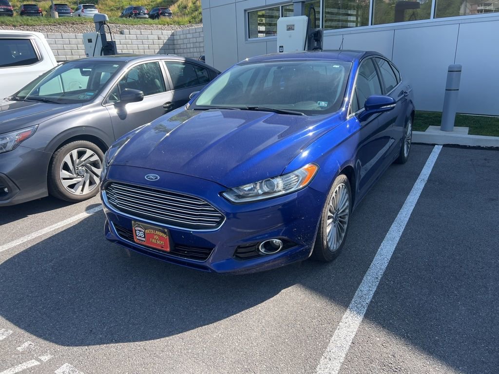 Used 2015 Ford Fusion Titanium FWD image 2