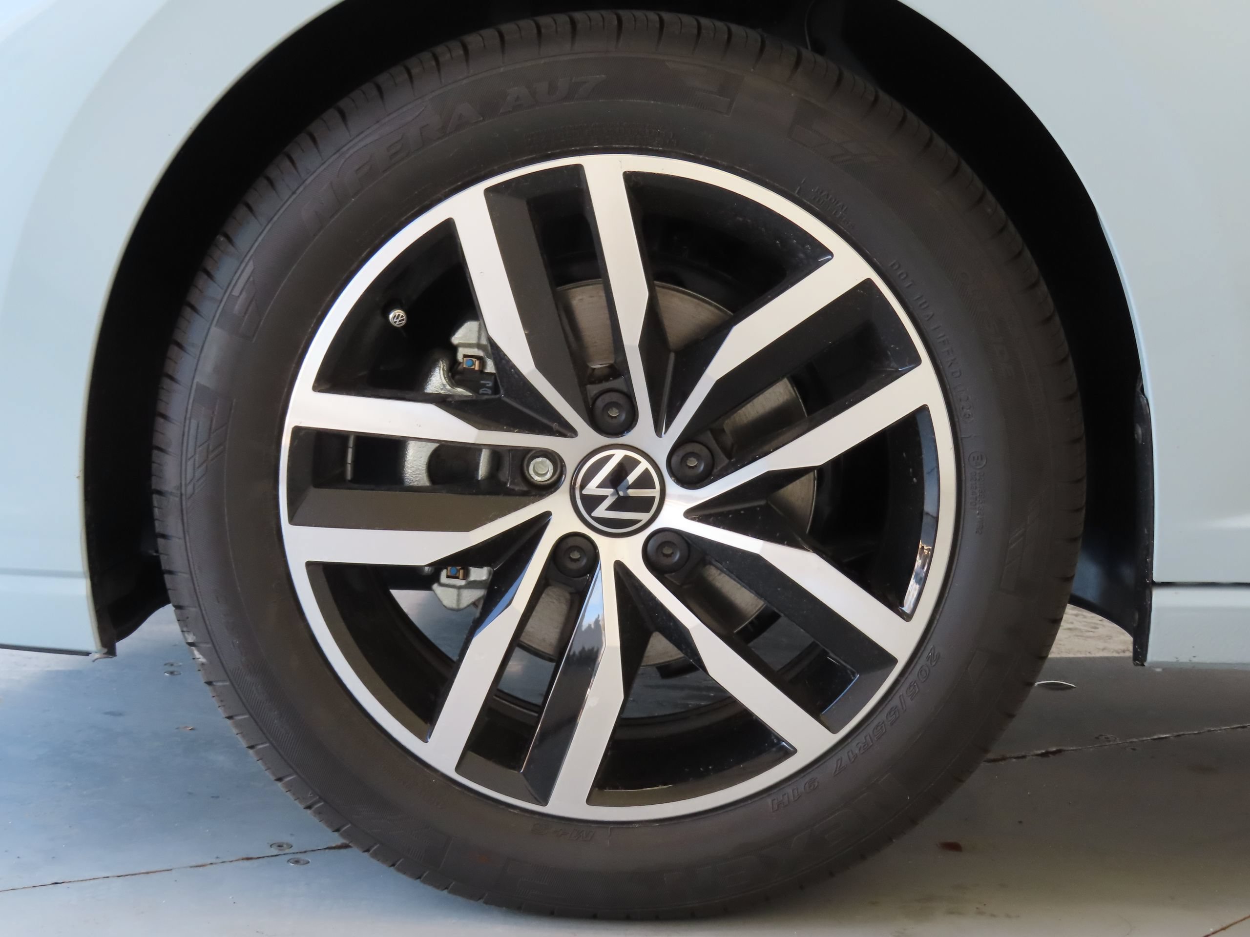 New 2026 Volkswagen Jetta SE FWD image 27