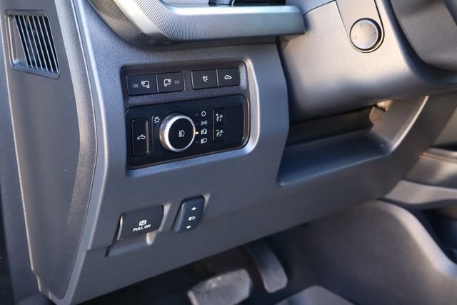 Used 2024 Ford F250 Platinum w/ Tremor Off-Road Package AWD/4WD image 23